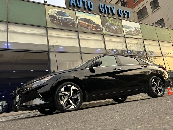Hyundai Elantra-5