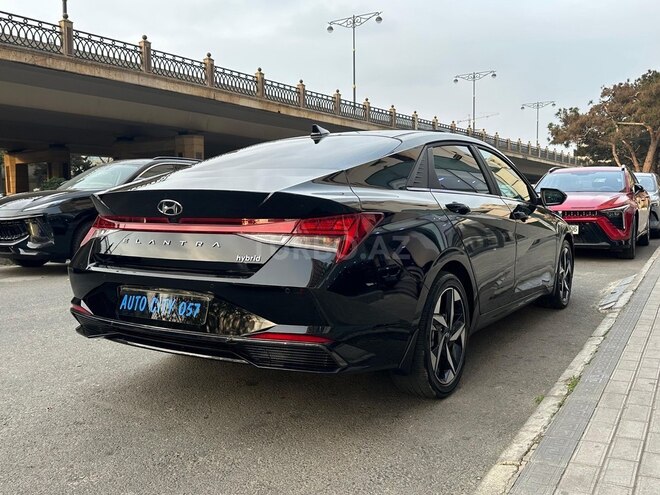 Hyundai Elantra-7