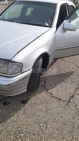 Mercedes C 180-6