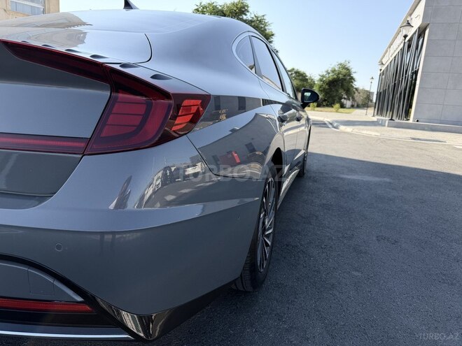 Hyundai Sonata-7