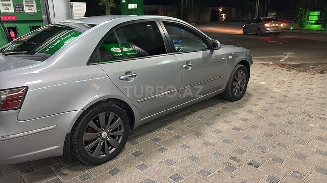 Hyundai Sonata-6