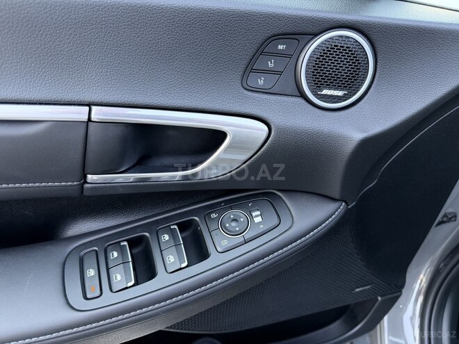 Hyundai Sonata-15