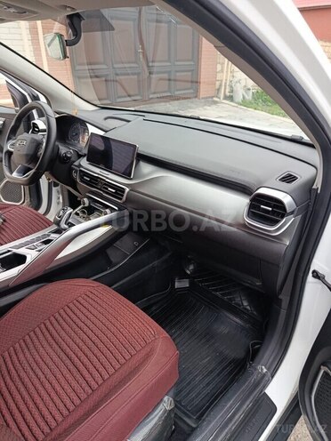 Geely Coolray-8