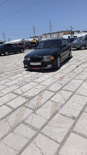 BMW 318-1