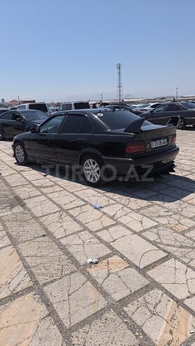 BMW 318-3