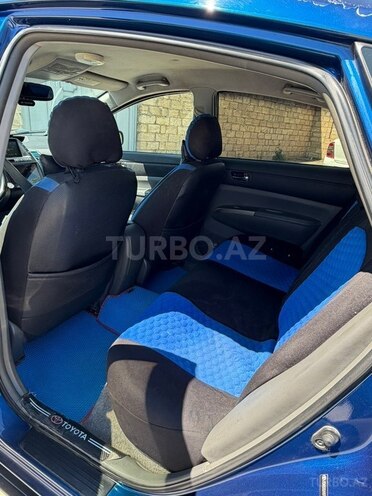 Toyota Prius-5