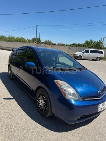 Toyota Prius-2