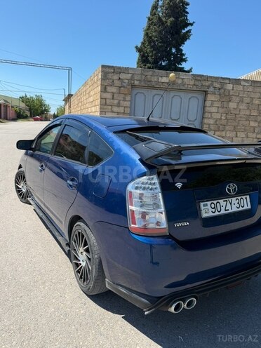 Toyota Prius-9