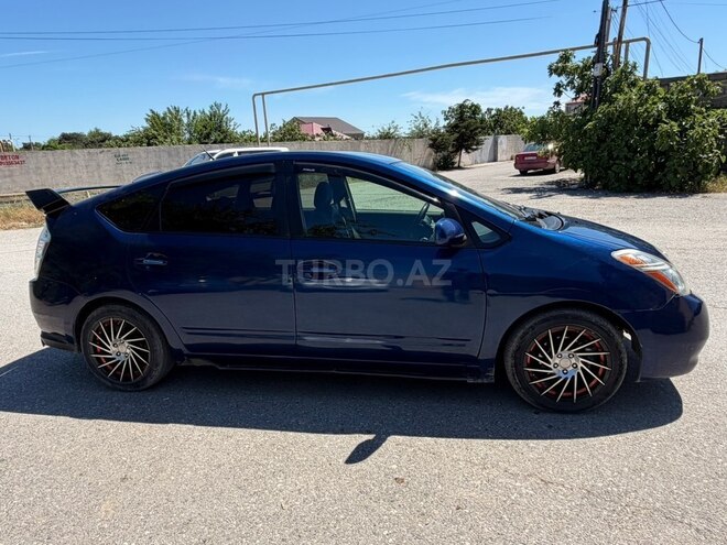 Toyota Prius-4