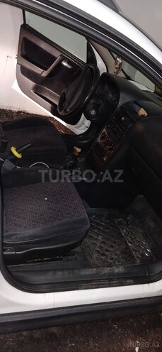 Opel Astra-12