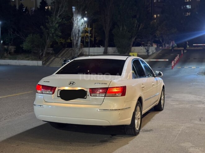 Hyundai Sonata-4