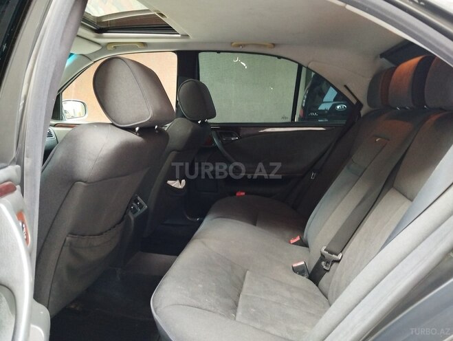 Mercedes E 240-14