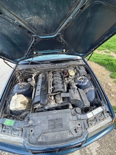 BMW 320-6