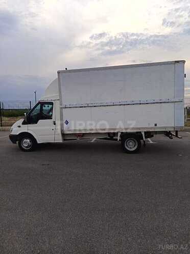 Ford Transit-4