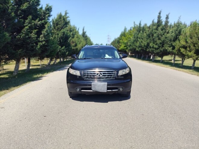 Infiniti FX35-1
