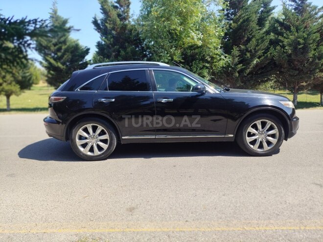 Infiniti FX35-3