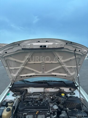 Nissan Sunny-13