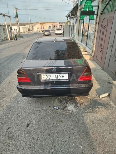 Mercedes C 180-2