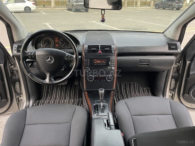 Mercedes A 170-12