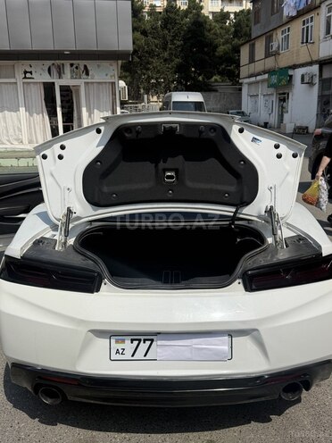 Chevrolet Camaro-11