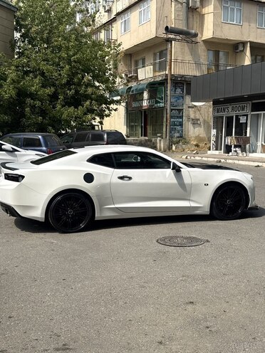 Chevrolet Camaro-17