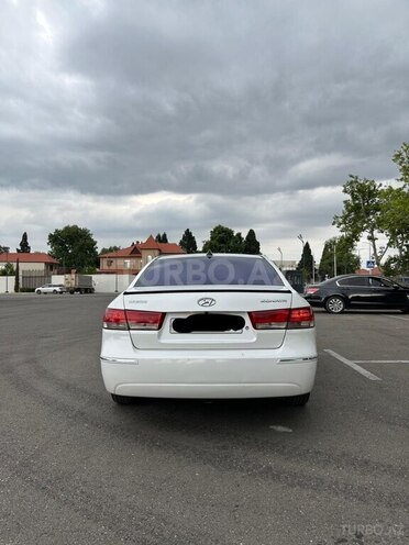 Hyundai Sonata-2