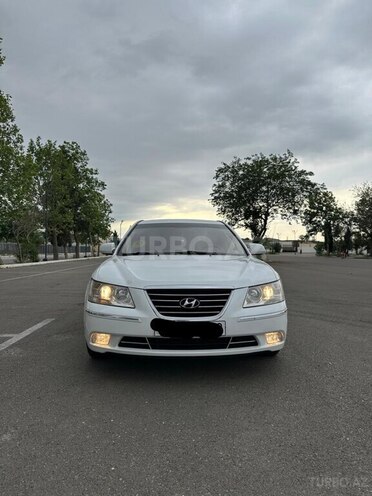 Hyundai Sonata-1
