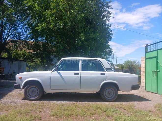 LADA (VAZ) 2107-5