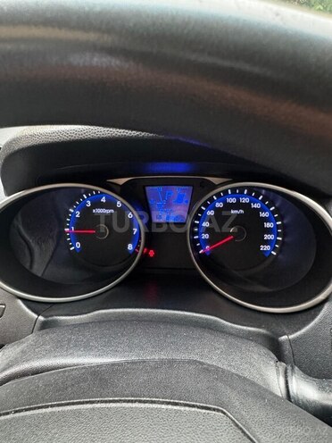 Hyundai ix35-11