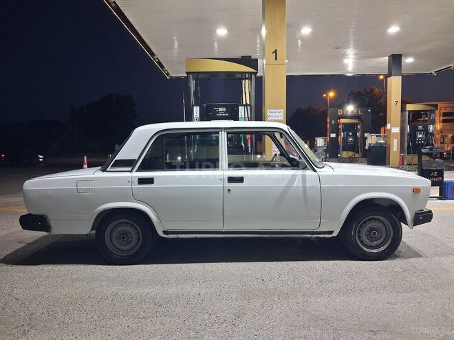 LADA (VAZ) 2107-5
