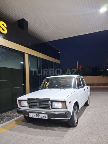 LADA (VAZ) 2107-1