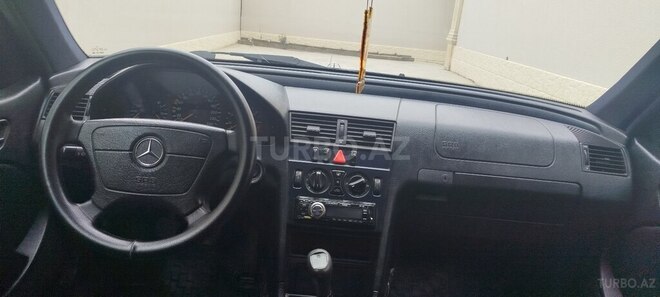 Mercedes C 180-3
