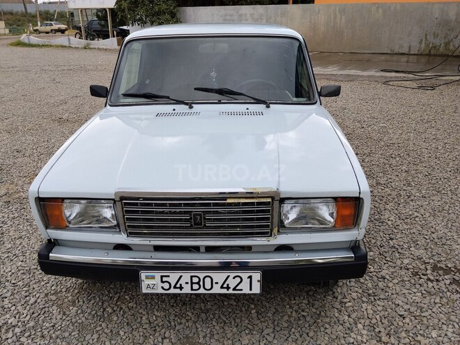 LADA (VAZ) 2107-1