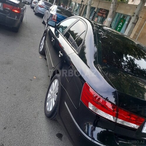 Hyundai Sonata-6