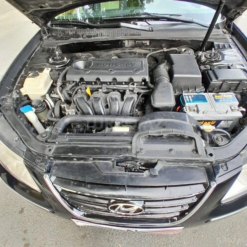Hyundai Sonata-2