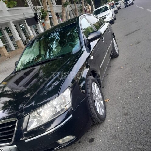 Hyundai Sonata-11