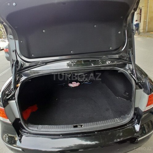 Hyundai Sonata-12