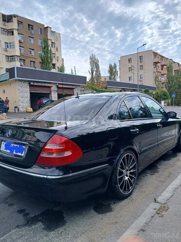 Mercedes E 320-4