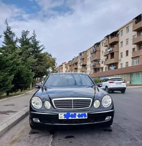 Mercedes E 320-1