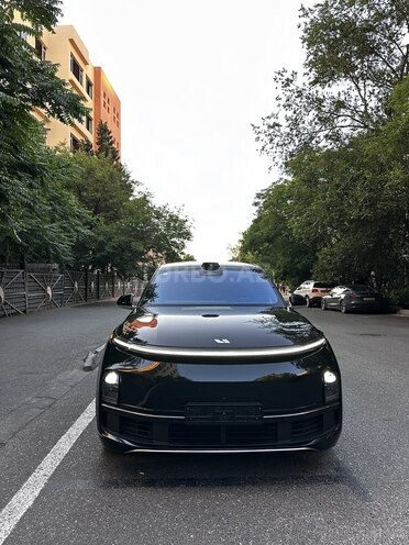 Li Auto L9-1
