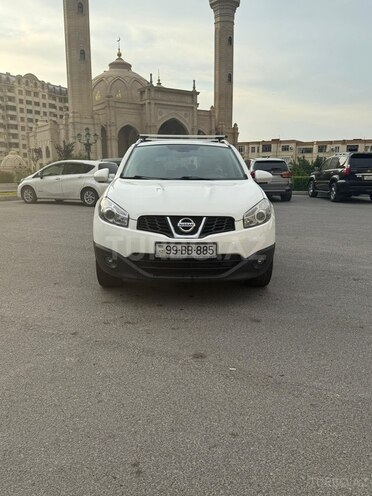 Nissan Qashqai-1