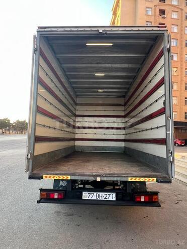 Ford Transit-5