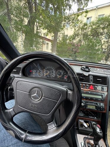 Mercedes C 240-3
