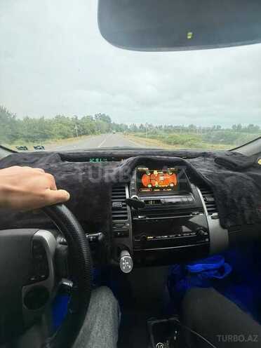 Toyota Prius-8