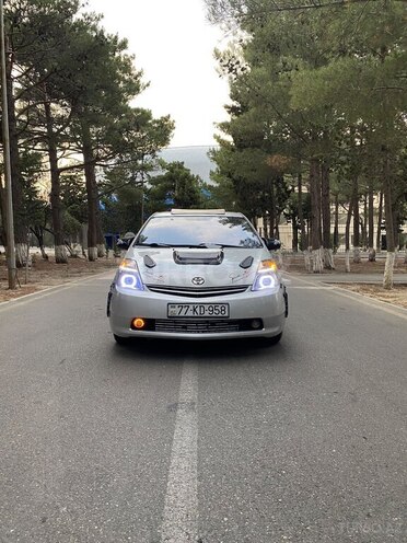 Toyota Prius-1