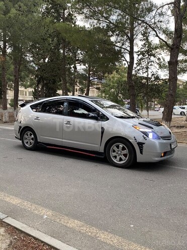 Toyota Prius-6