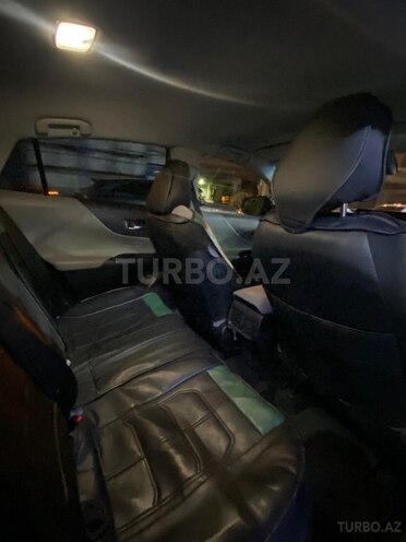 Toyota Venza-2