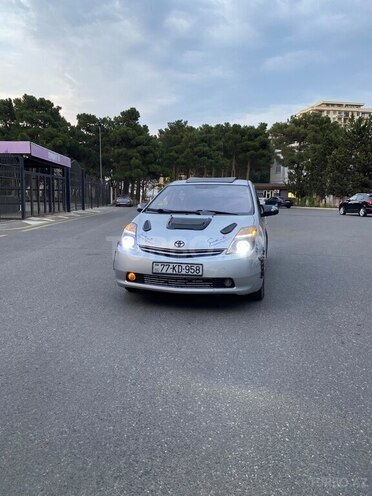 Toyota Prius-17