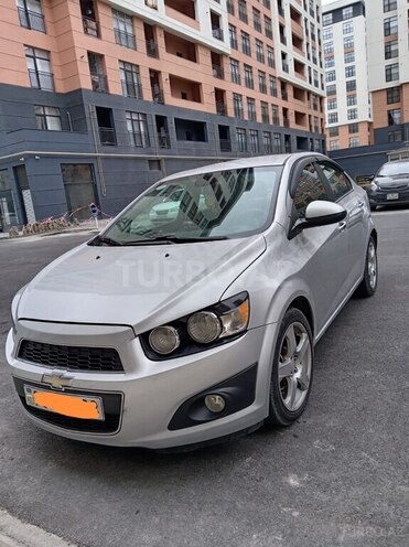 Chevrolet Sonic-4