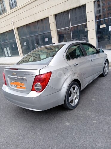 Chevrolet Sonic-2